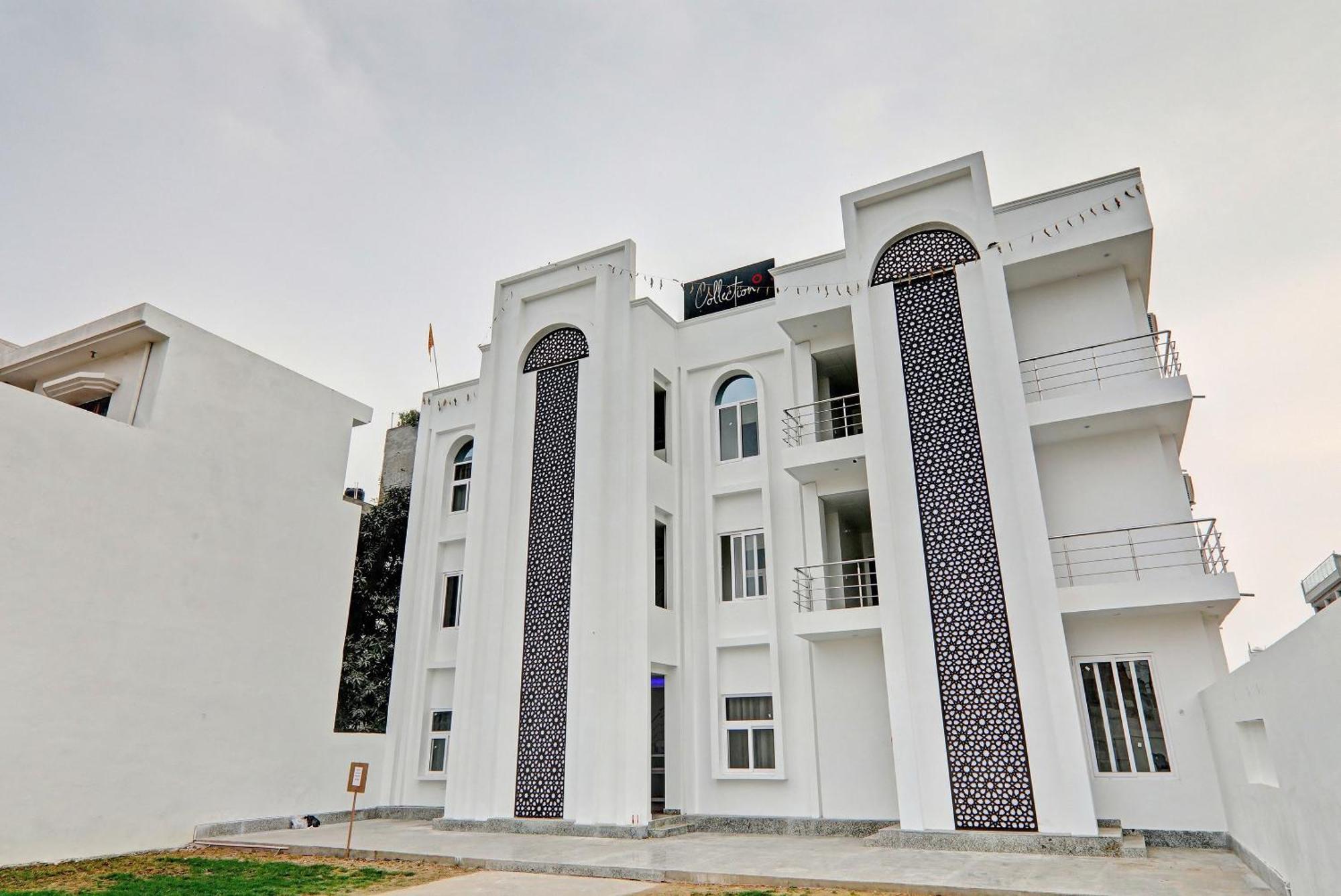 Super Collection O Yamuna Palace Near Gomti Riverfront Park Hasanganj Экстерьер фото